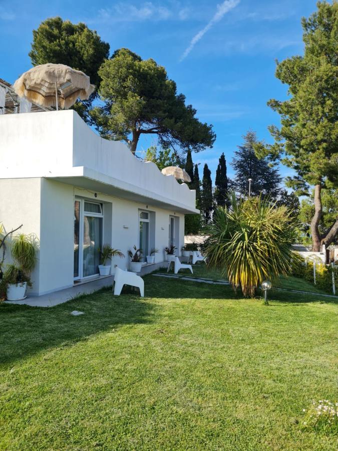Villa Tropical Франкавила ал Маре Екстериор снимка