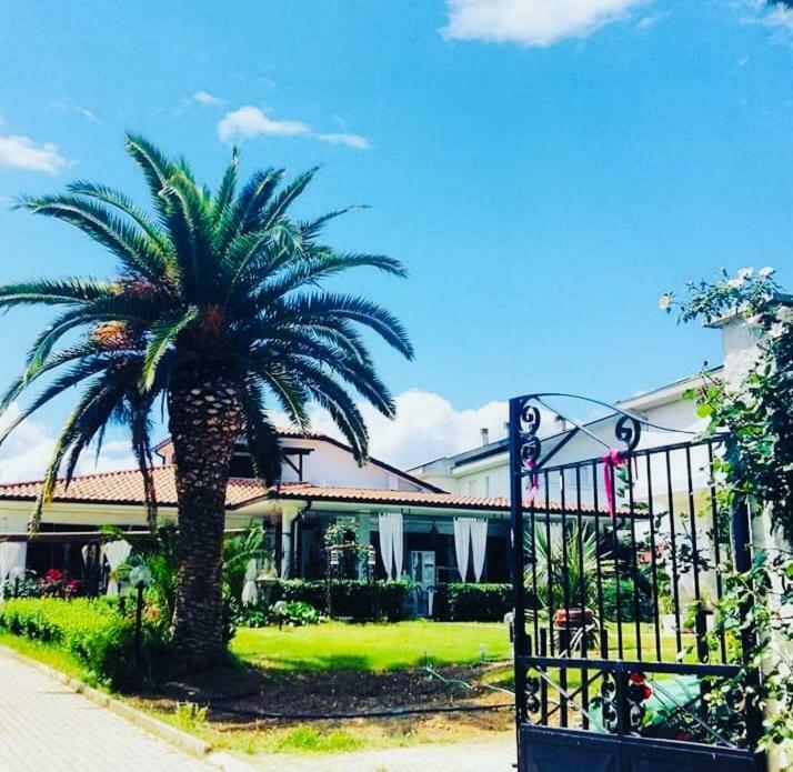 Villa Tropical Франкавила ал Маре Екстериор снимка